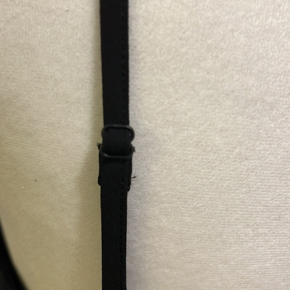 NWOT Strapy sexy, V-neck blouse, from Bloomy’s Size M. - Picture 4 of 4